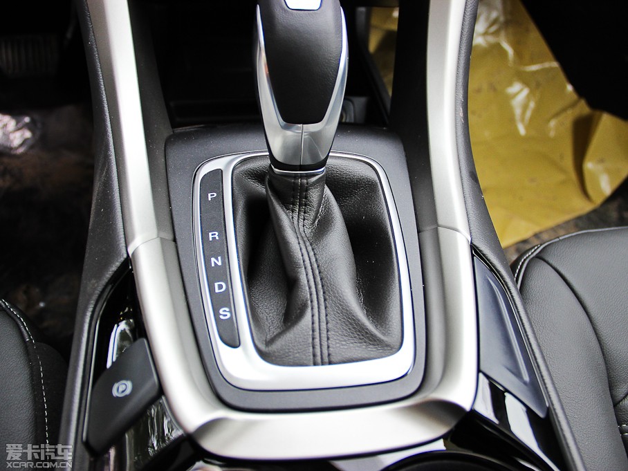 2013ɵϚW 2.0T GTDi200 r