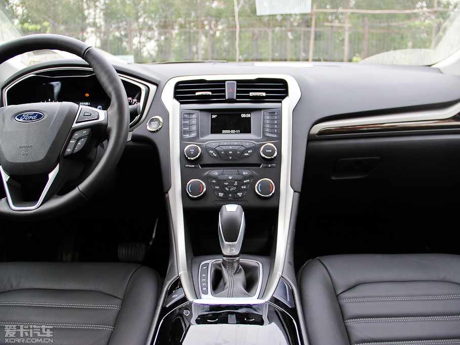 2013ɵϚW 2.0T GTDi200 r