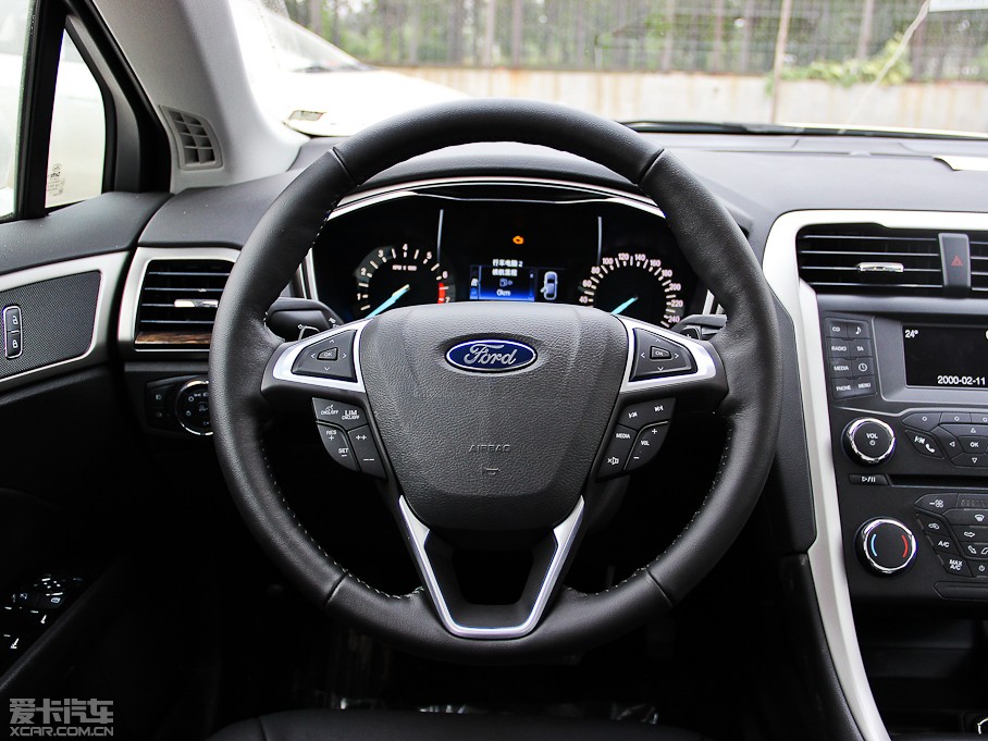 2013ɵϚW 2.0T GTDi200 r