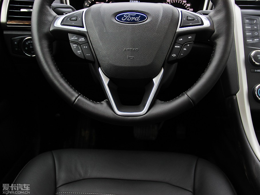 2013ɵϚW 2.0T GTDi200 r