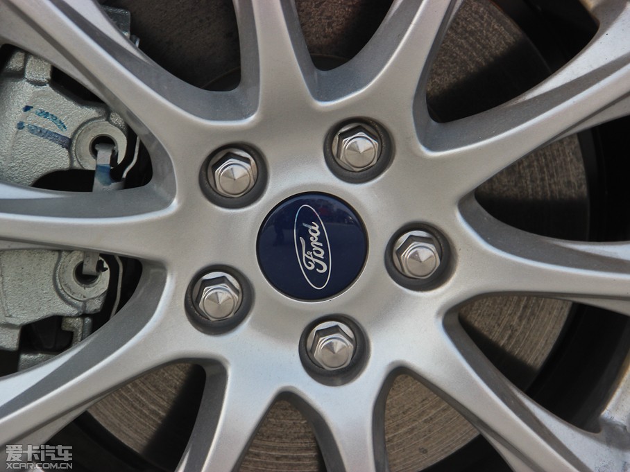 2013ɵϚW 1.5T GTDi180 m