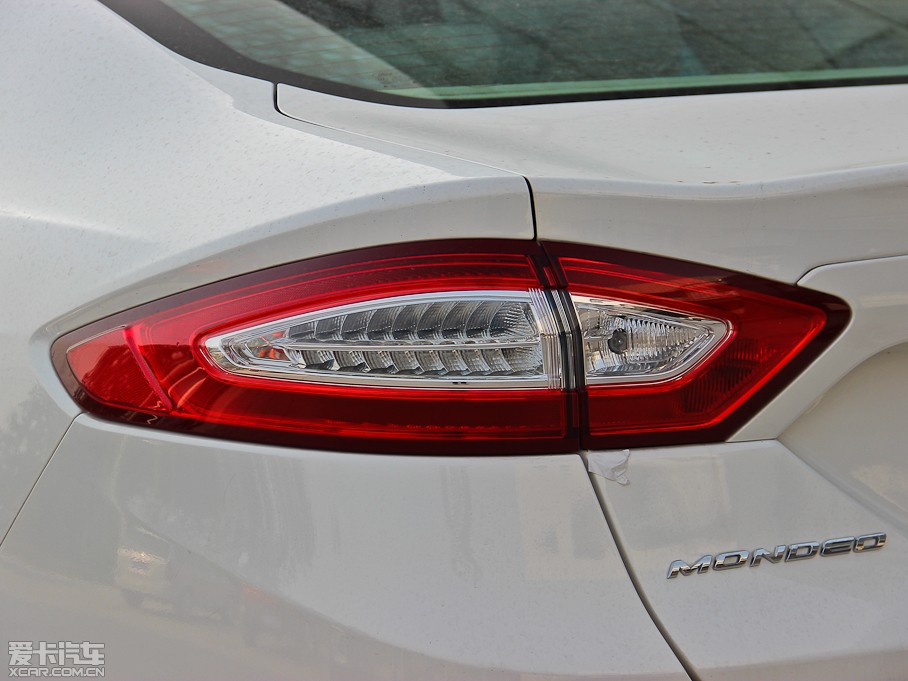 2013ɵϚW 1.5T GTDi180 m