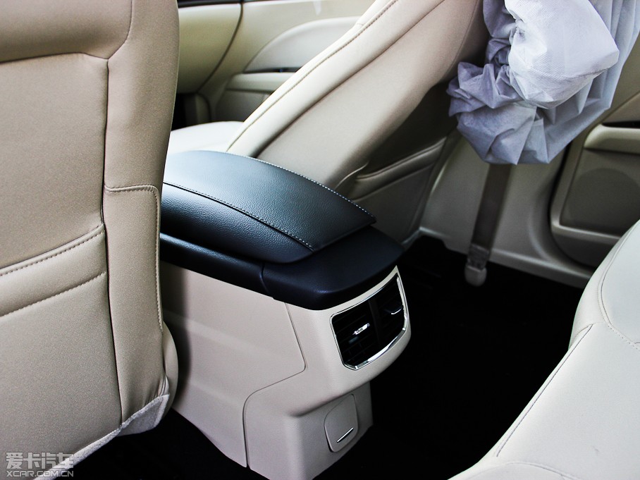 2013ɵϚW 1.5T GTDi180 m