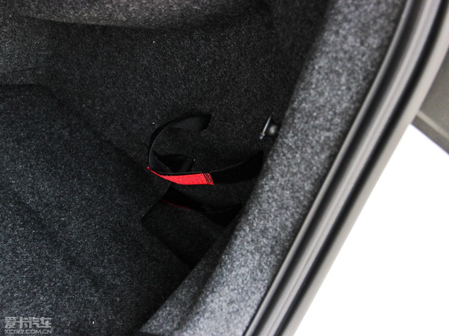 2013ɵϚW 1.5T GTDi180 m