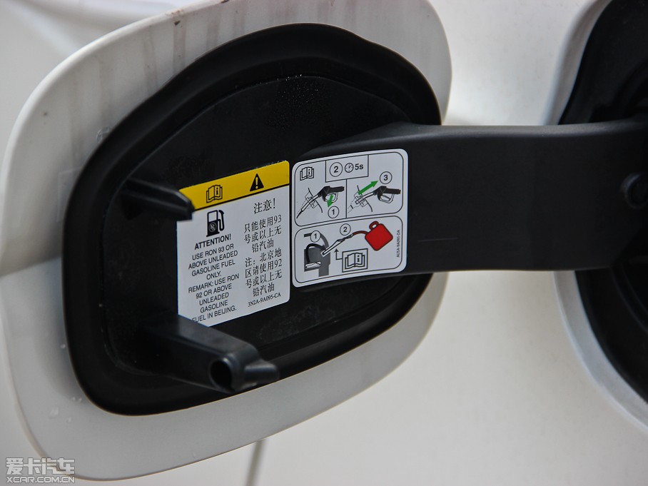 2013ɵϚW 1.5T GTDi180 m