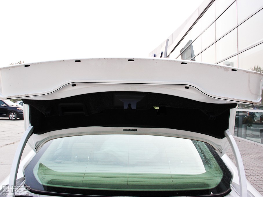 2013ɵϚW 1.5T GTDi180 m