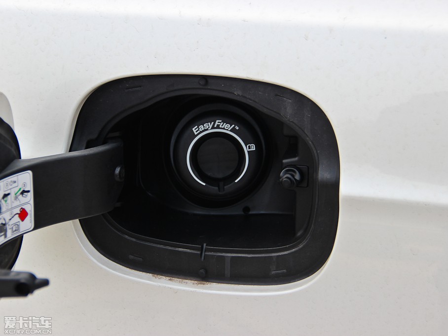 2013ɵϚW 1.5T GTDi180 m