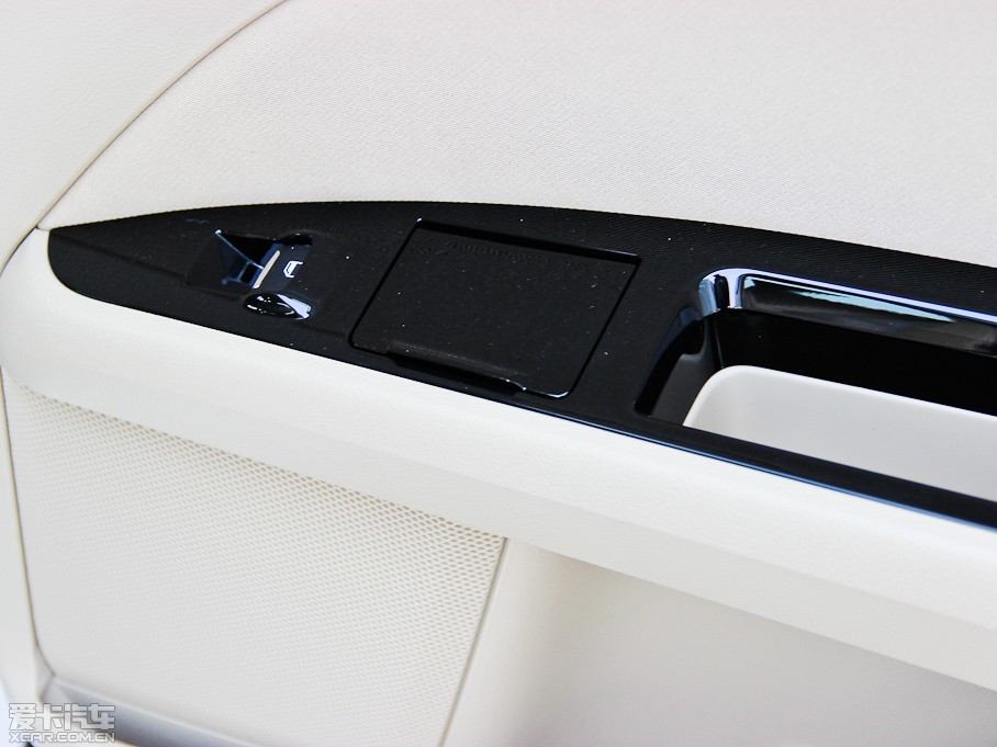 2013ɵϚW 1.5T GTDi180 m