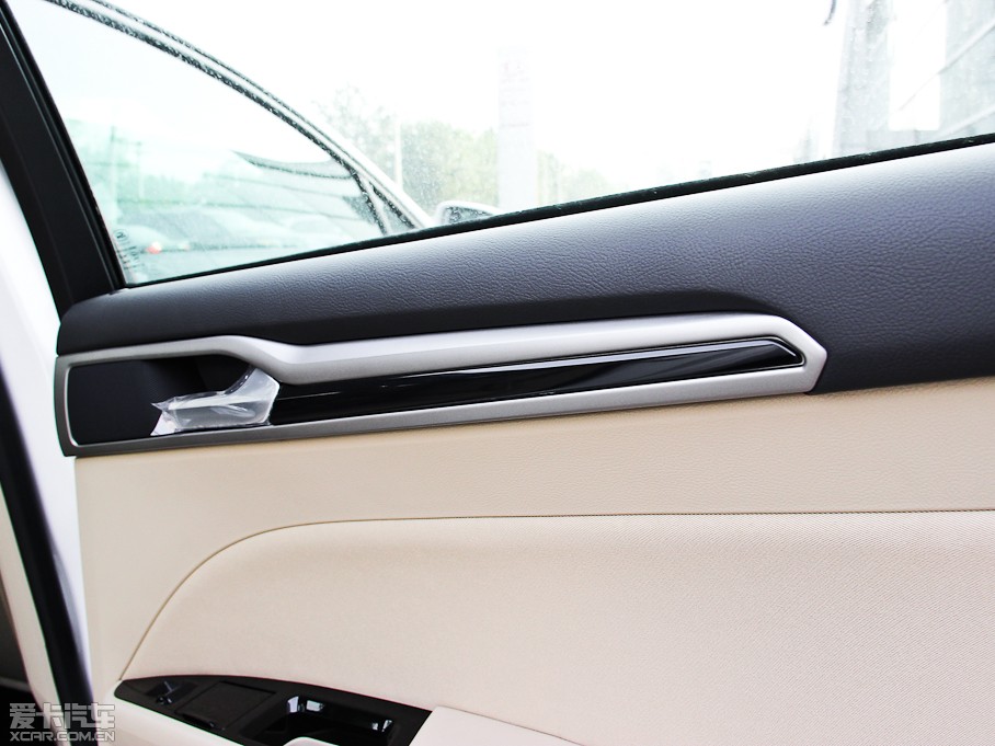 2013ɵϚW 1.5T GTDi180 m