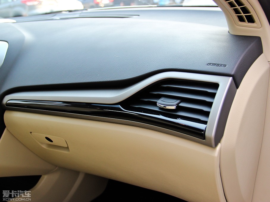 2013ɵϚW 1.5T GTDi180 m