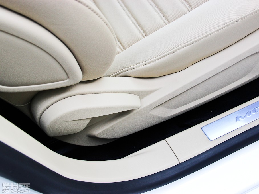 2013ɵϚW 1.5T GTDi180 m