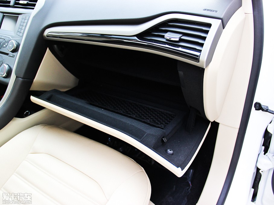 2013ɵϚW 1.5T GTDi180 m