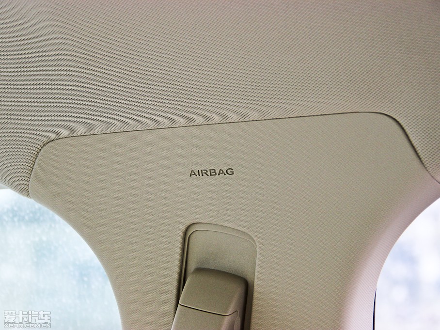 2013ɵϚW 1.5T GTDi180 m