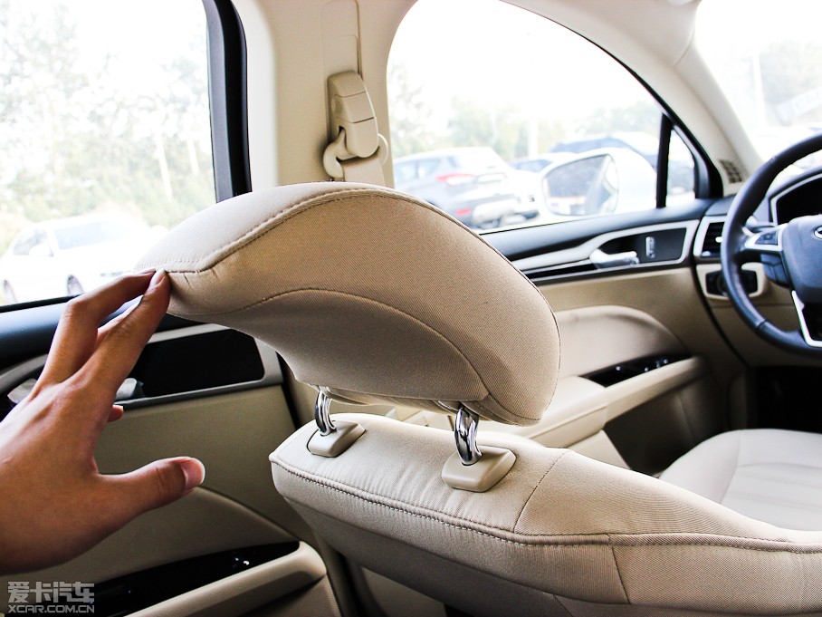 2013ɵϚW 1.5T GTDi180 m