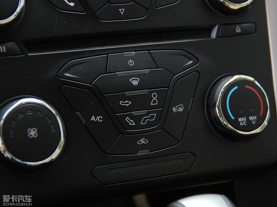 2013ɵϚW 1.5T GTDi180 m