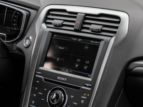 長安福特2013款新蒙迪歐