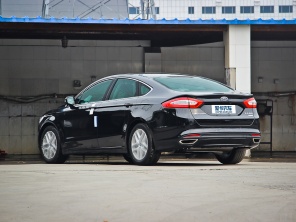 長安福特2013款新蒙迪歐