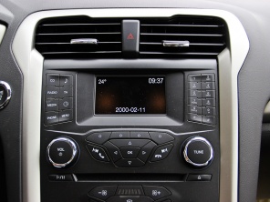 長安福特2013款新蒙迪歐