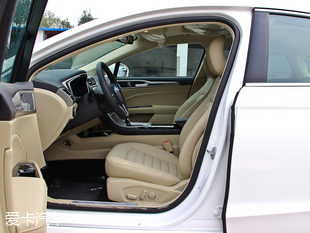 長(zhǎng)安福特2013款新蒙迪歐