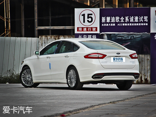 長安福特2013款新蒙迪歐