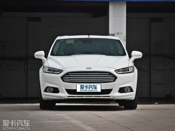 長安福特2013款新蒙迪歐