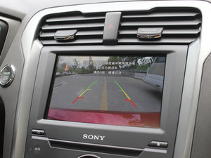 2013款2.0T GTDi240 豪华运动型 中控区