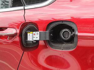 2013款2.0T GTDi240 豪华运动型 油箱盖
