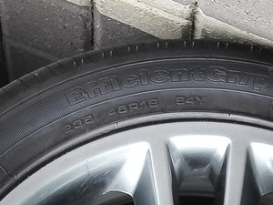 2013款2.0T GTDi240 豪华运动型 轮胎尺寸