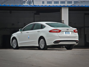 2013款2.0T GTDi200 时尚型 左后45度