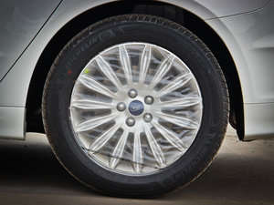 2013款2.0T GTDi200 时尚型 细节外观