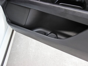 2013款2.0T GTDi240 至尊型 空间座椅