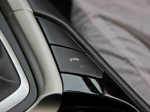 2013款2.0T GTDi240 至尊型 中控区