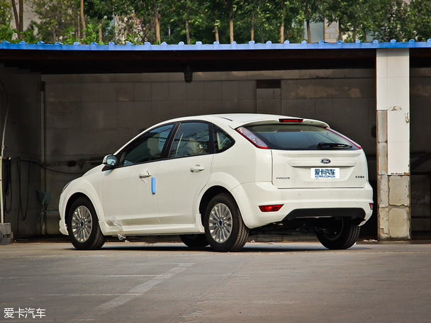長安福特2013款經典福克斯兩廂