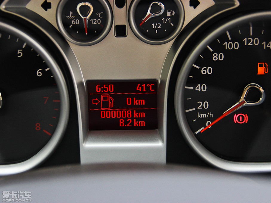 2013(jng)丣˹ 1.8L Ԅӕr