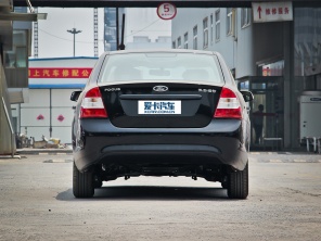 長安福特2013款經(jīng)典福克斯三廂