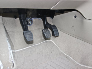 20131.8L ք(dng)r(sh) g