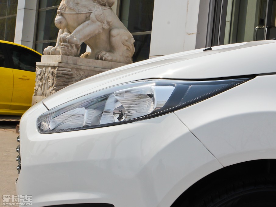 2013������A�Ɏ� �Ɏ� 1.5L �Ԅ�Ʒ����