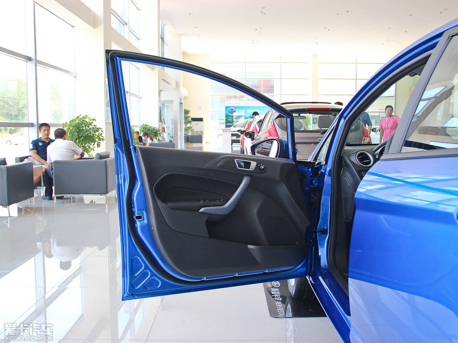 2013AɎ Ɏ 1.5L քӕr