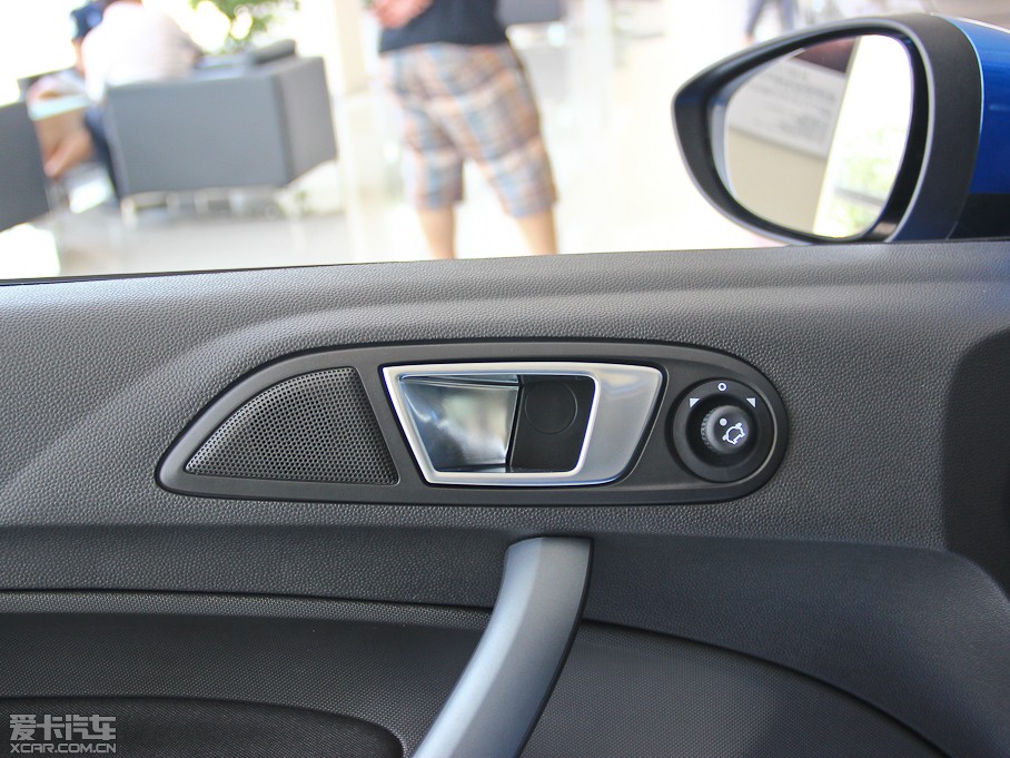 2013AɎ Ɏ 1.5L քӕr