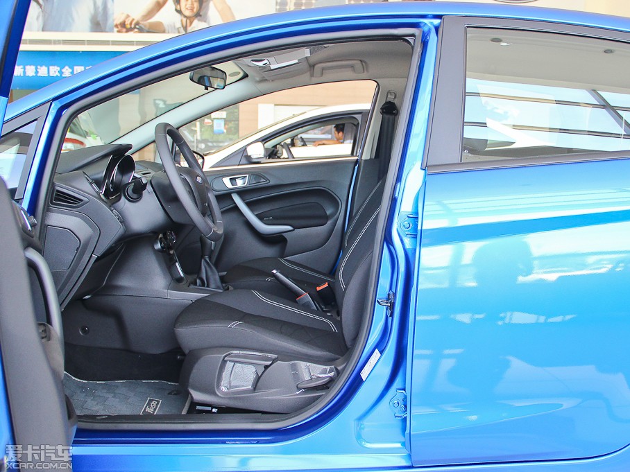 2013AɎ Ɏ 1.5L քӕr