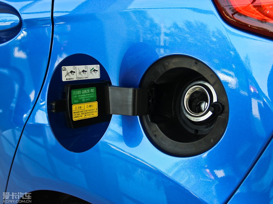 2013AɎ Ɏ 1.5L քӕr