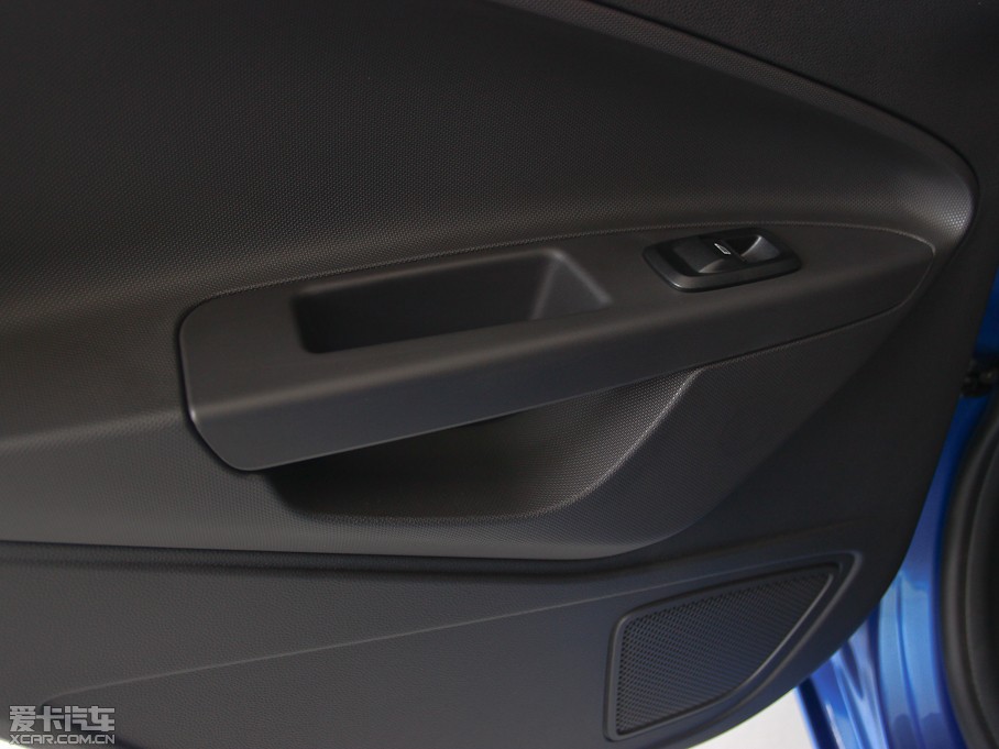 2013AɎ Ɏ 1.5L քӕr