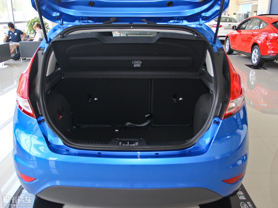 2013AɎ Ɏ 1.5L քӕr