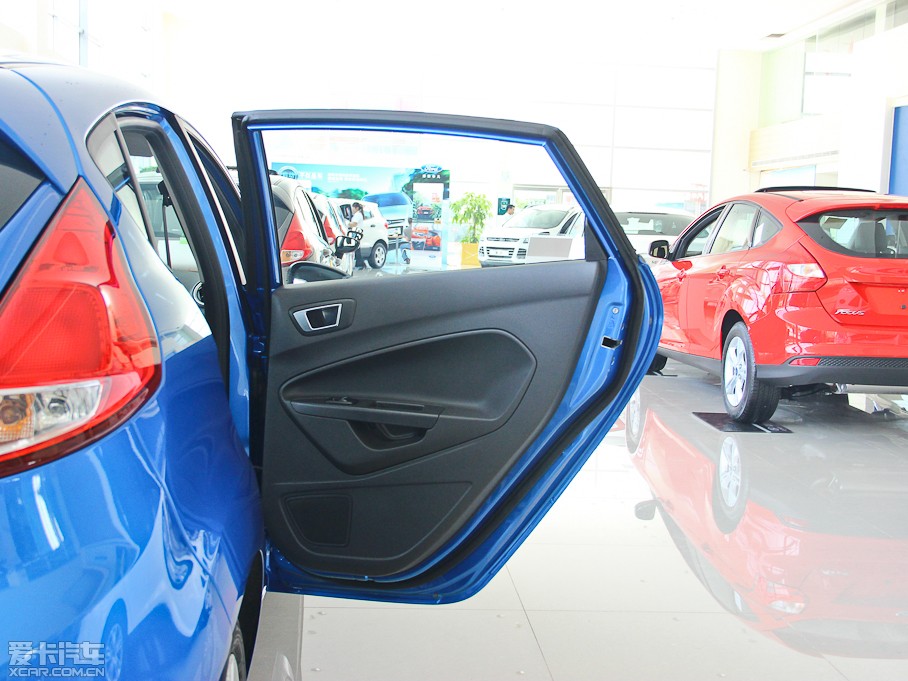 2013AɎ Ɏ 1.5L քӕr