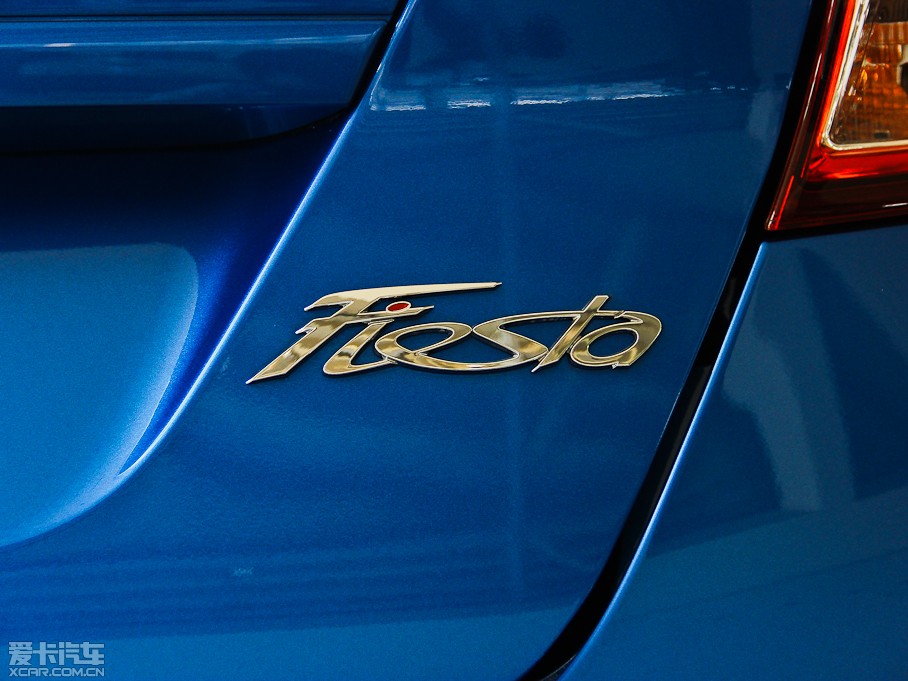 2013AɎ Ɏ 1.5L քӕr