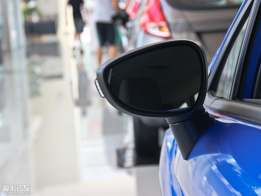 2013AɎ Ɏ 1.5L քӕr