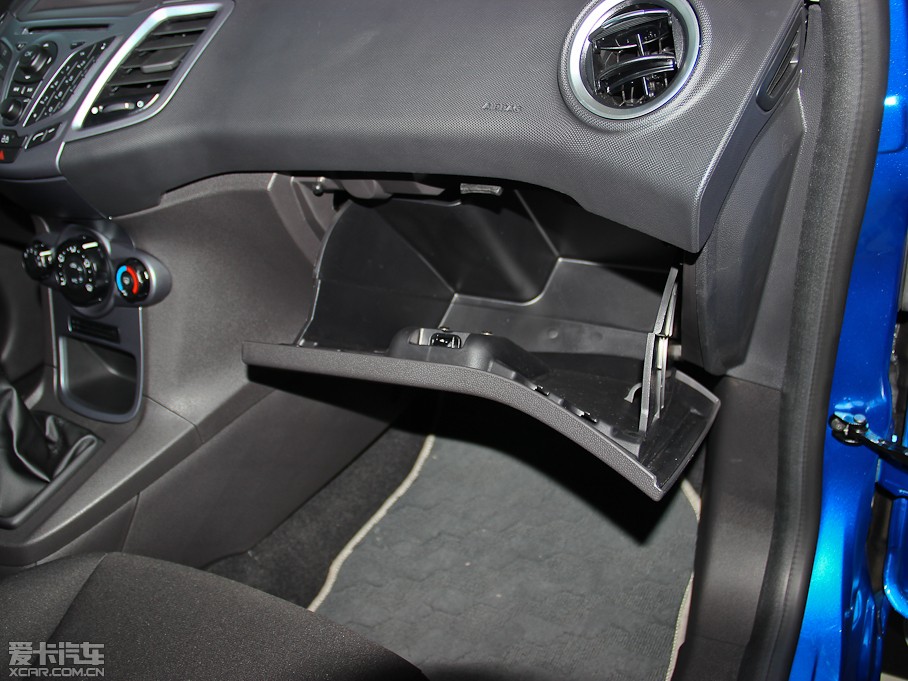 2013AɎ Ɏ 1.5L քӕr