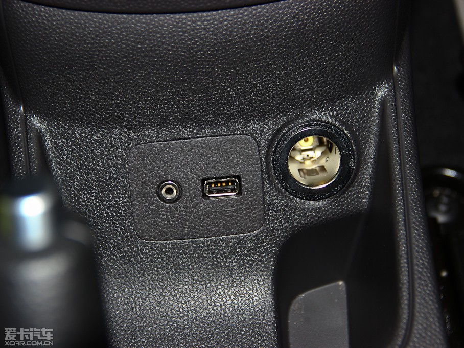 2013AɎ Ɏ 1.5L քӕr