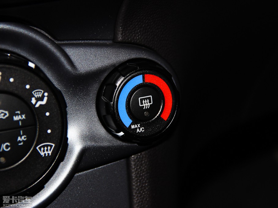 2013AɎ Ɏ 1.5L քӕr