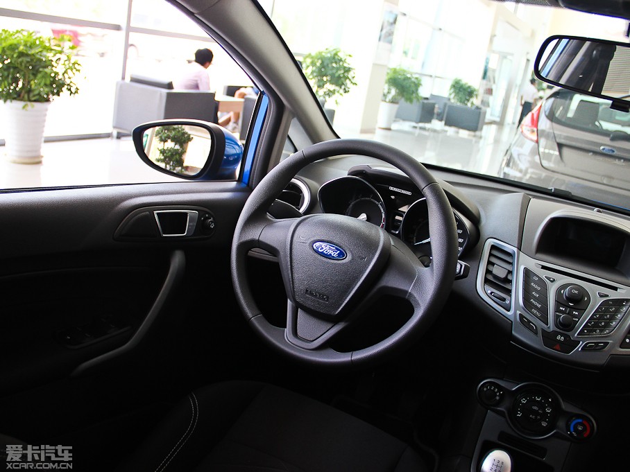 2013AɎ Ɏ 1.5L քӕr